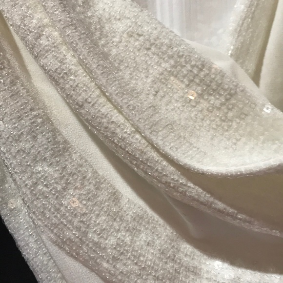 Beautiful full length gown - Picture 2 of 4